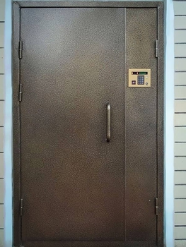 Полуторная дверь с порошковым напылением 130