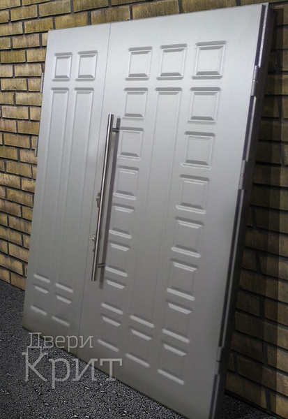 Полуторная дверь с МДФ отделкой