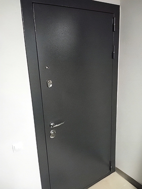 Дверь для квартиры