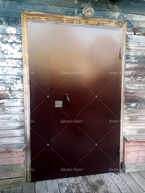 Montazh Podezdnyh Dverej Dlya Zhilyh I Obshestvennyh Zdanij Ot Dveri Krit