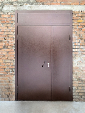 Дверь с верхней фрамугой