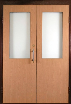 Двупольная дверь с отделкой ламинатом 10