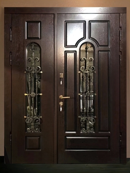 Двупольная дверь с отделкой МДФ 92