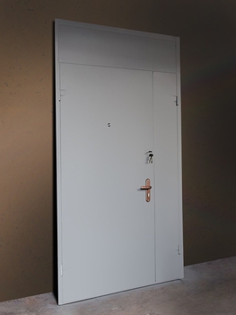 Полуторная дверь с покрасом нитроэмалью 10