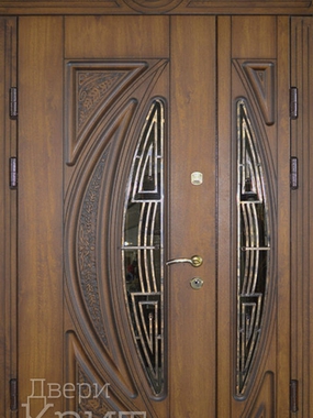Полуторопольная дверь с карнизом