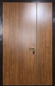 Полуторная дверь с отделкой ламинатом 01