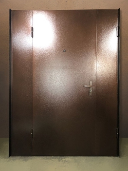 Полуторная дверь с порошковым напылением 123