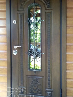 Однопольная дверь со стеклом