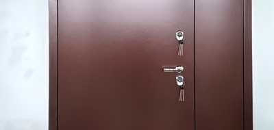 Установки в феврале — примеры стандартных тамбурных дверей и перегородок