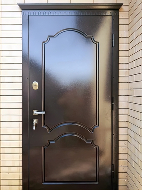 Порошковая дверь с выдавленным рисунком