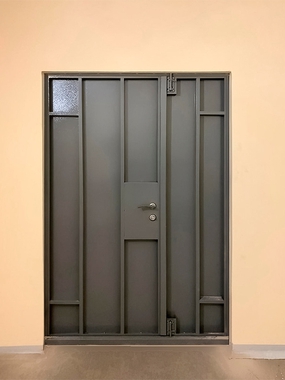 Тамбурная дверь без утепления