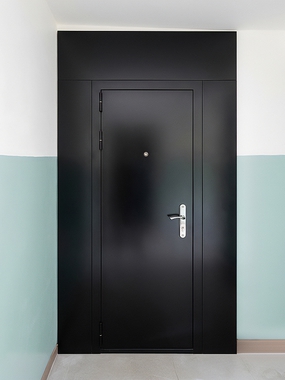 Тамбурная дверь-перегородка