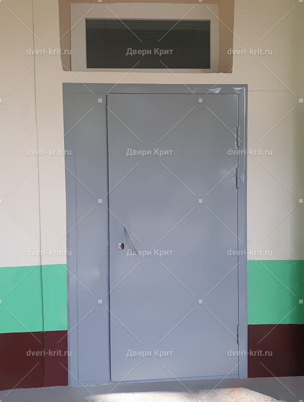 Montazh Podezdnyh Dverej Dlya Zhilyh I Obshestvennyh Zdanij Ot Dveri Krit