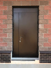 Порошковая дверь с верхней фрамугой